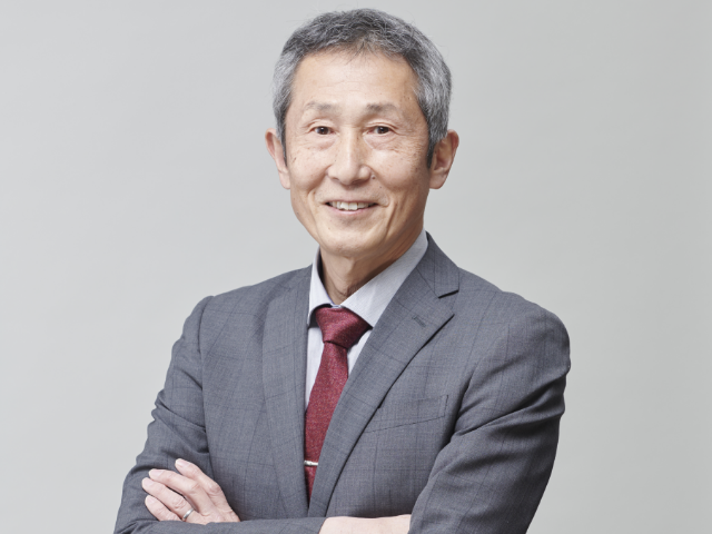 小笠原 宏 教授
