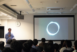 懇親会の様子