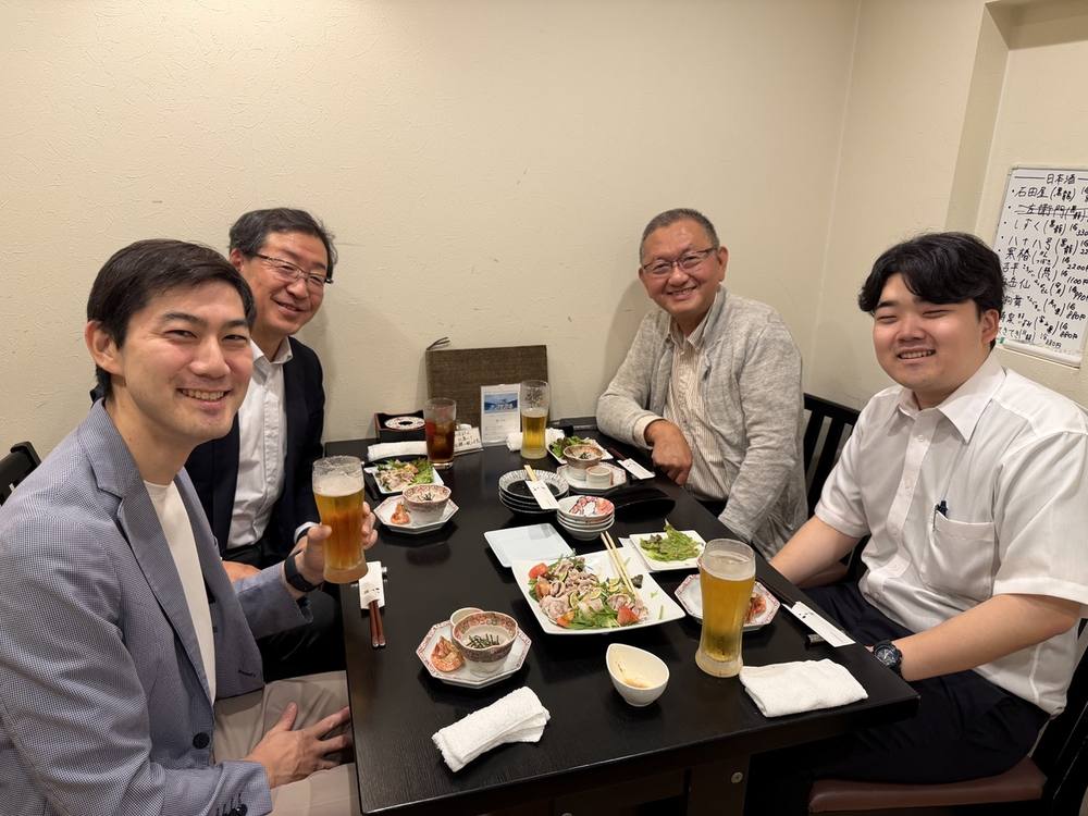 日本分光学会参加後の懇親会の様子