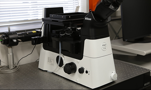 Interfacial fluorescence microscopy