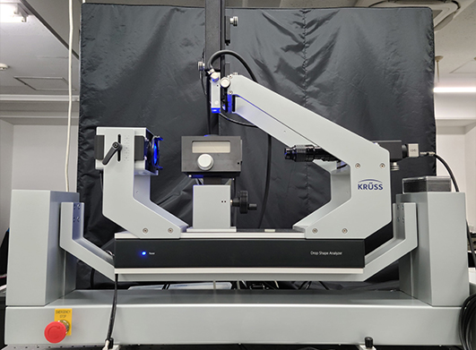 Environment-controlled contact angle meter