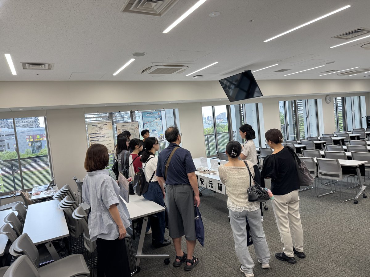 来場者への研究紹介